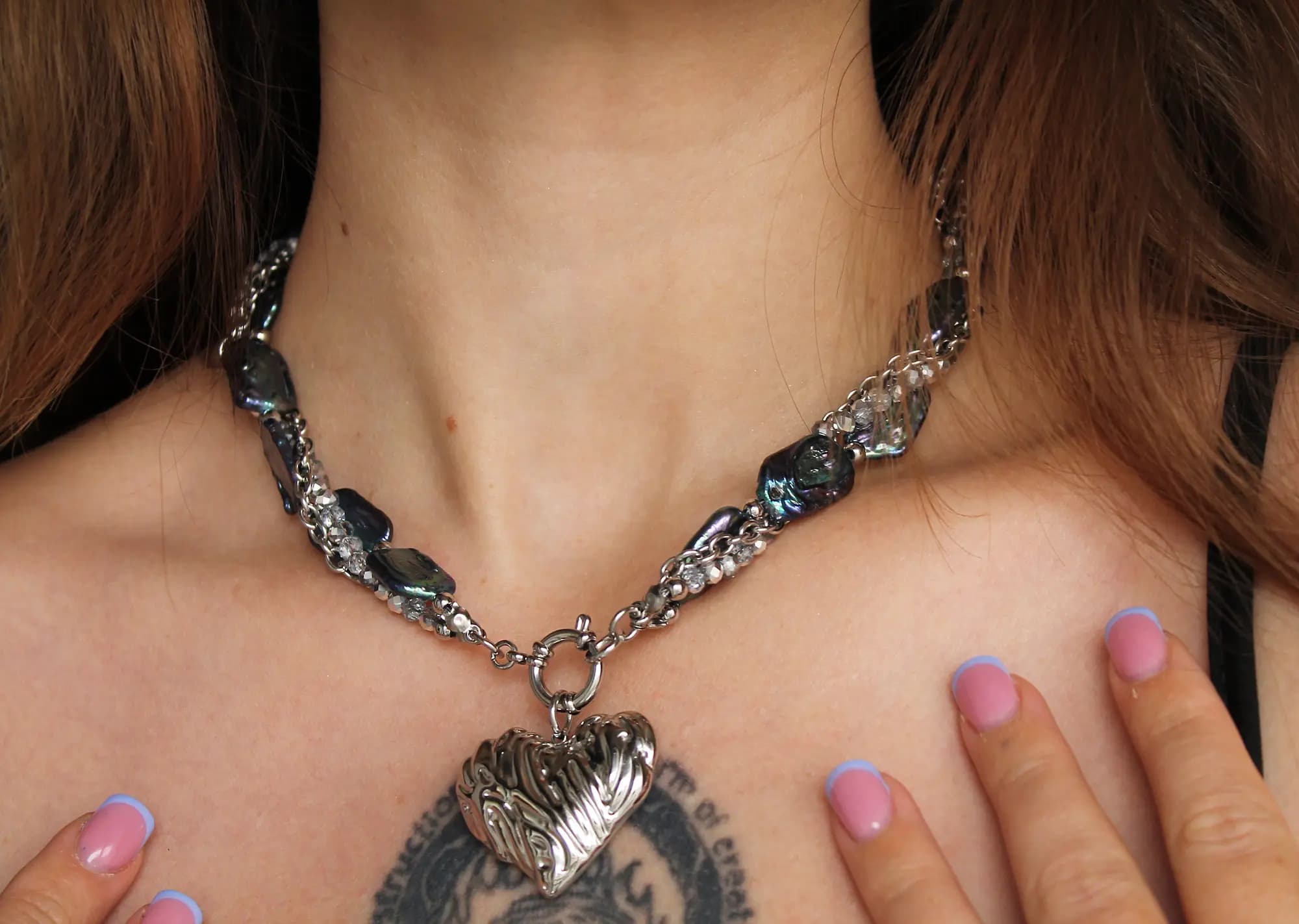Glitch Pearl Necklace 3