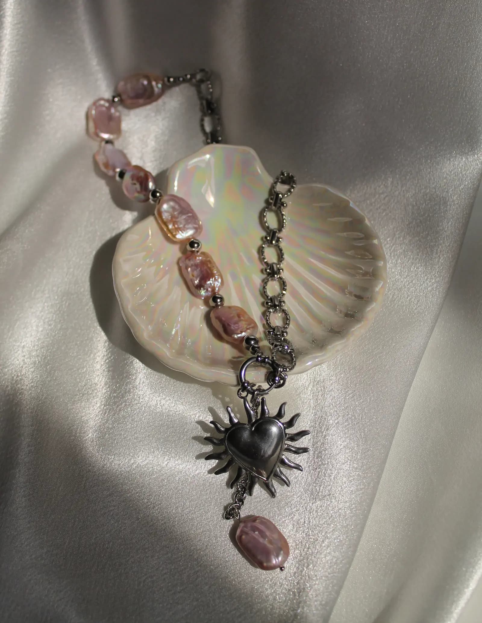 Heart of Abyss Necklace 4